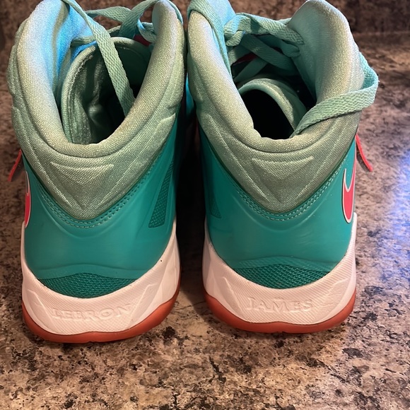 Nike iD Lebron Soldier 10s - Picture 4 of 7